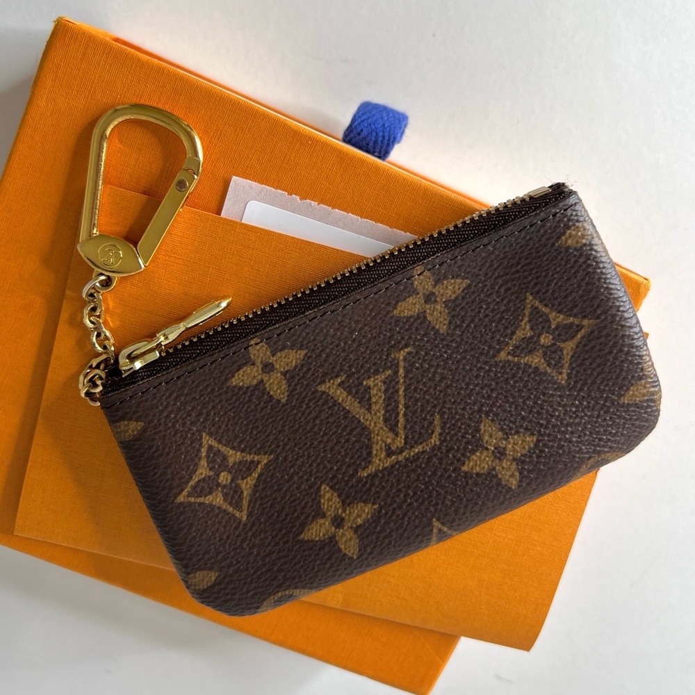 LOUIS VUITTON KEY POUCH